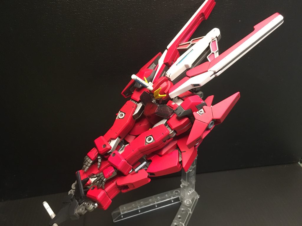 そして申し訳程度のMA形態(ストレッチしてるだけとも言う)。生きてたら5号と末永く自爆したんでしょうね…。リア充はなんぼ爆発してもいいもんですからね。