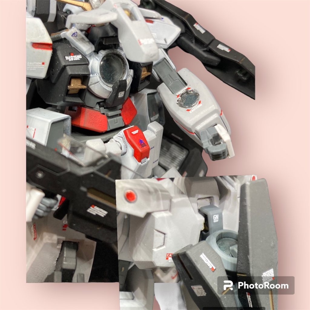 太陽炉は胸の他に臀部にも設置。ツインドライブシステムをテスト運用。