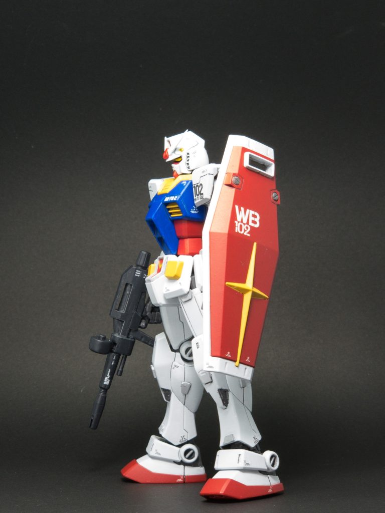 RX-78-2 ガンダム(リヴァイブ)–3枚目/制作者：ツナロウ