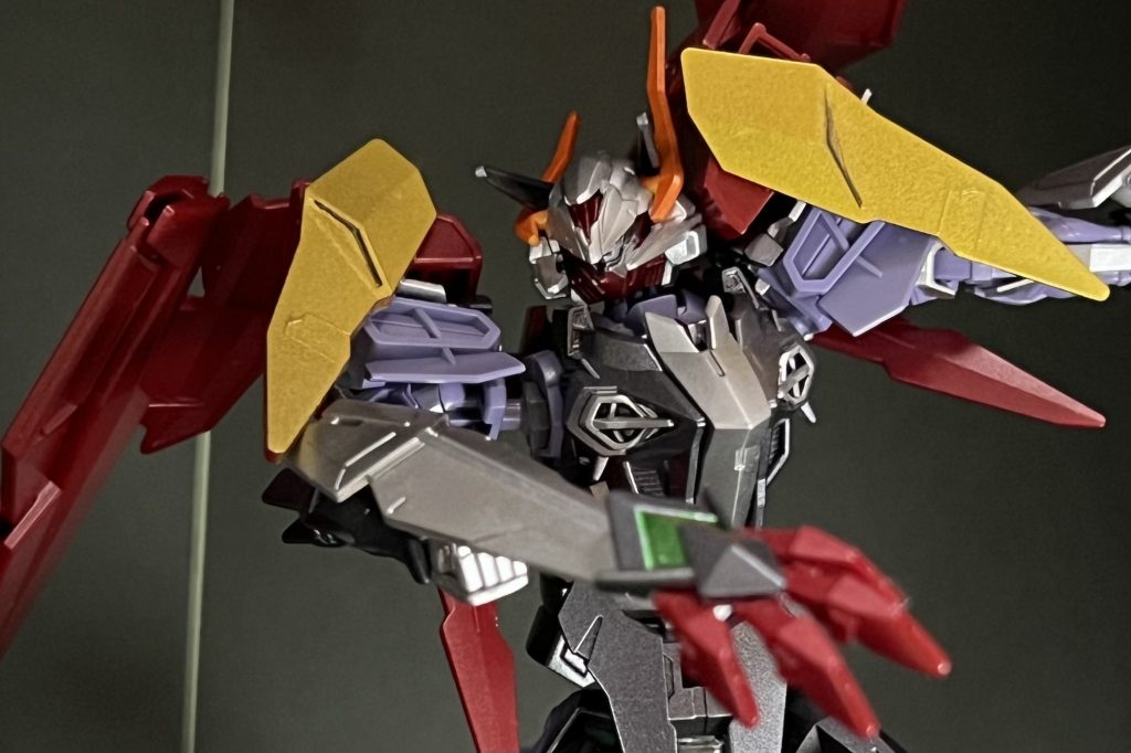 たまらん…！本編でももっと戦ってる姿が見たかったですね