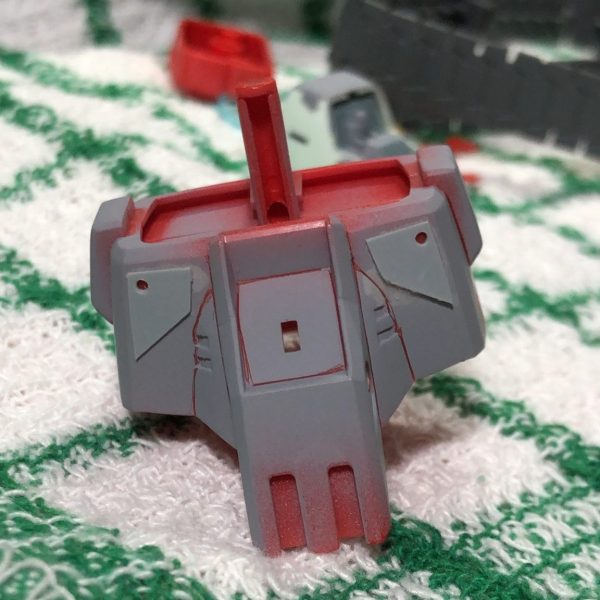 ♯6 HGUC ガンタンク今日は初めて3mmプラ板とスピンブレードを使ってディテールアップというやつをやってみました。同じ形にプラ板を切るのが大変だった、、スピンブレードは少し練習したら割とマシなカタチになったのでヨシ(やりすぎてプラ板貫いたが)次は洗浄してやっとエアブラシ塗装