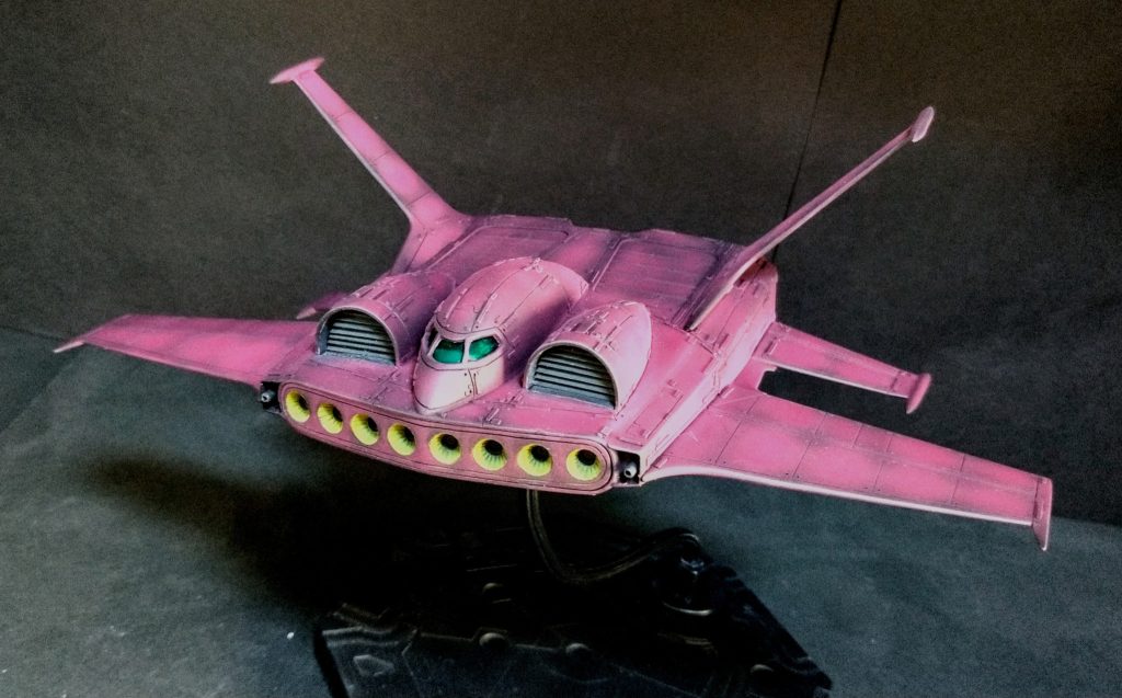 幅を拡幅して機関砲を搭載したのも自然な感じで違和感がなくて驚きました😱