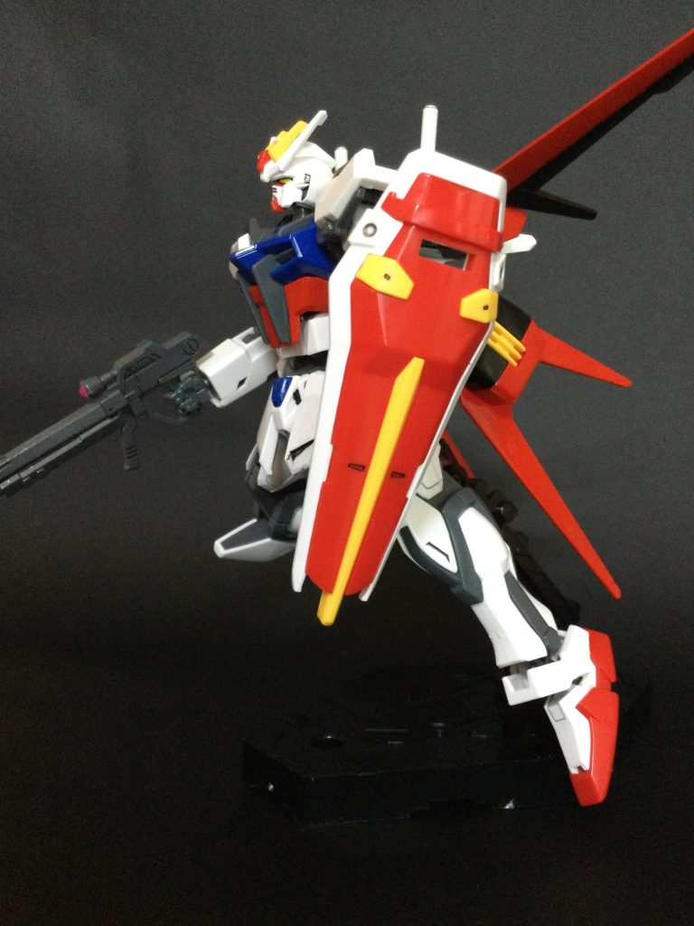 今回、仕上げに初めて水性の光沢プレミアムトップコートを使わせて貰いました。チタフェニっぽくしたかったので濃ゆくならずに出来て満足しています。