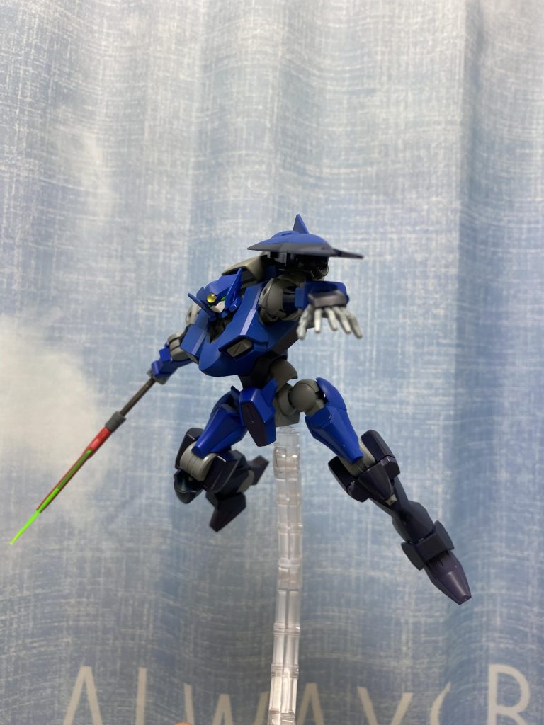 ※シールドは裏側にミサイルついてます。