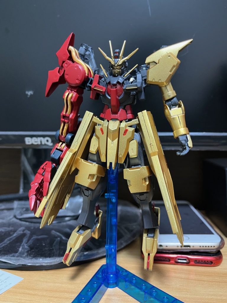 ジャンク品を集めて作成してるので、シールなど付いてないところが多々あってマスキングテープに塗り塗りして自作シールを作成しています