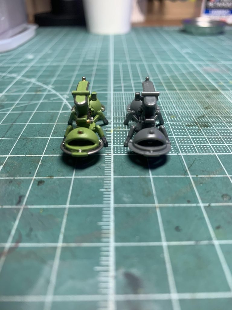 無塗装とツーショット②ちょっとテールランプずれてるのでやり直そうかな。って感じで気軽にやり直しできます。