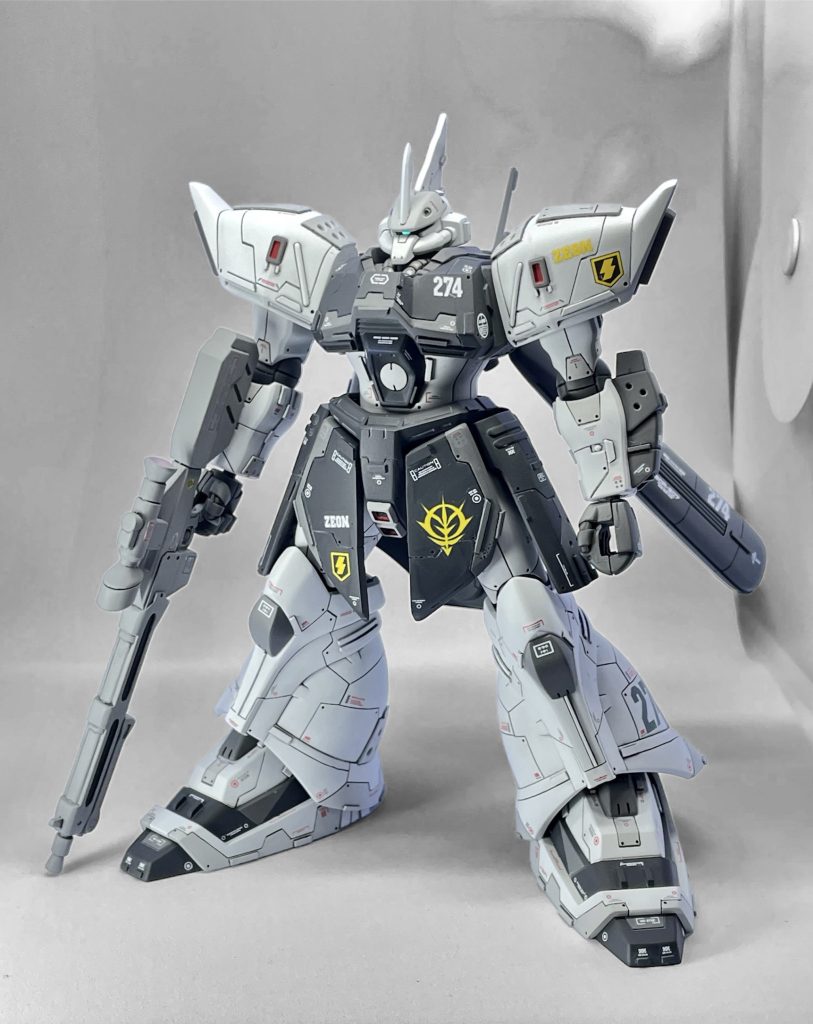 改造したのはバストアップさせて腰をちょっと伸ばしてスカート部をながーくしました。