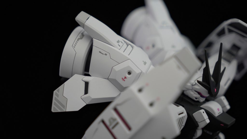 ブースターポッドのアップです。ディランザの肩アーマーと足で作りました♪