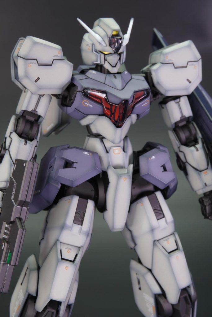 量産機なのでデザインも洗礼されていて、水星の魔女でのお気に入りの機体のひとつです。キットは出来が良く、塗装も楽にでき、コスパは高いです。