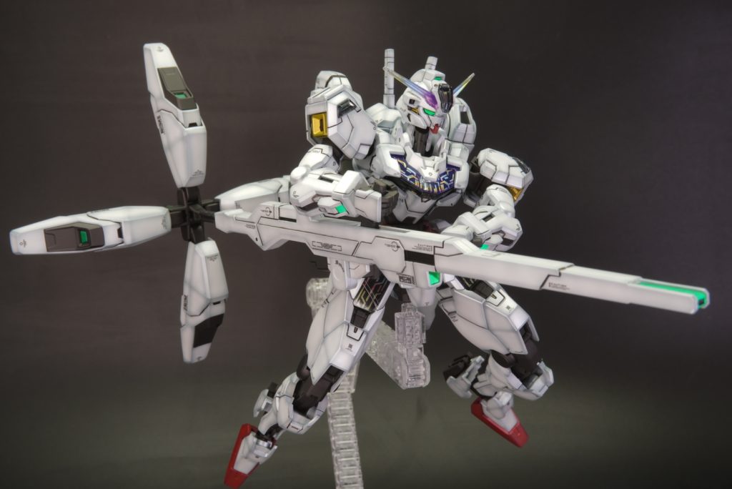 バリアブルロッドライフルは、デカールを多めにすると情報量が増えてスタイリッシュになったと思います。