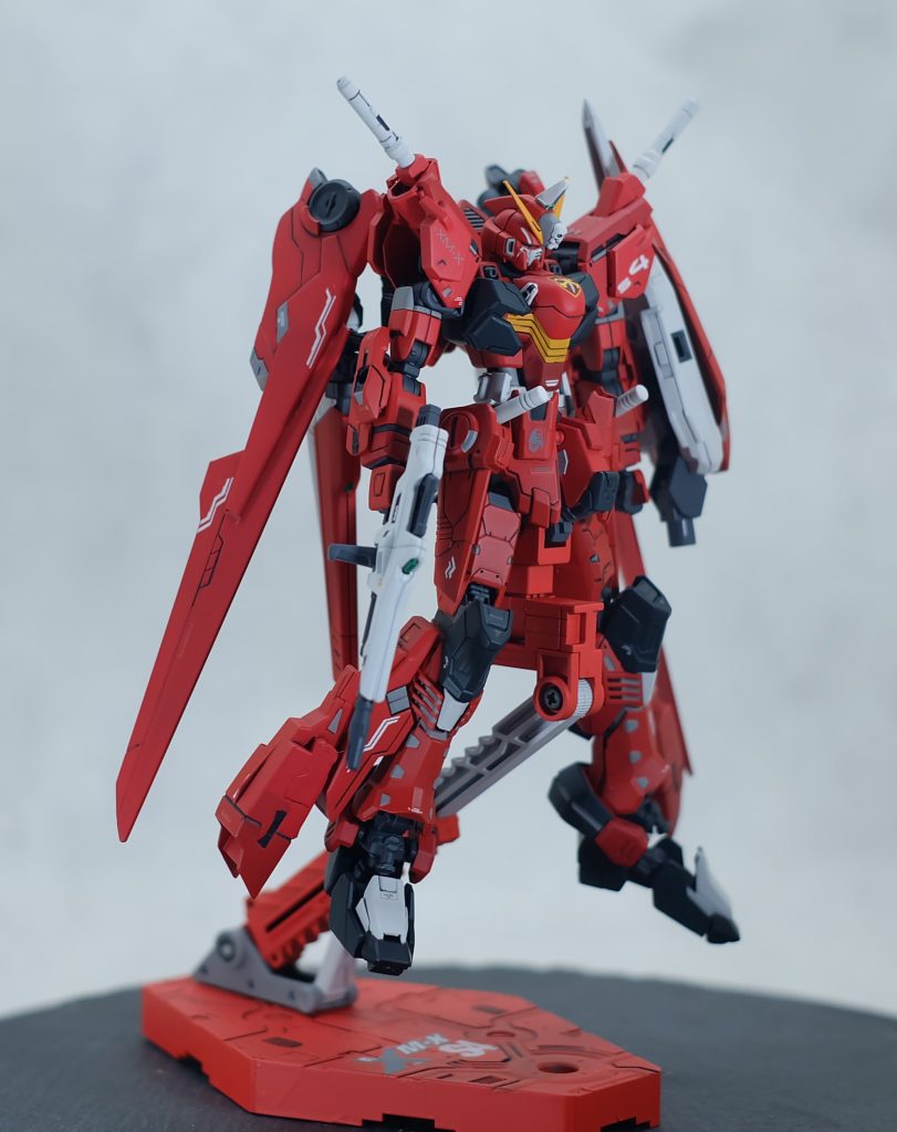 シールドの懸架さえ何とかなれば変形もできたんですが・・・いいパールが見つからず断念。