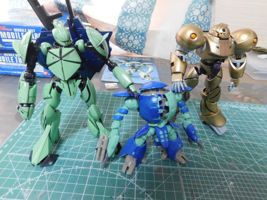 例の如く、∀シリーズの可動弄りですねw中古(箱付き)で購入したので、色は最初から塗っておりました。