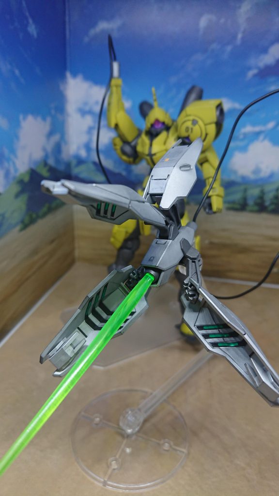 「次!ビーム展開!」