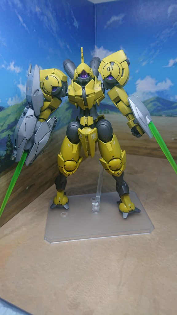 「ビームブレイサーと左腕部サーベル同時展開!」「主任!このハインドリーじゃジェネレーター限界っすよ!」「限界を超えろ!お前ならできる!」「もしかして主任もあの結果納得してなかったんすか!?」「まだまだテスト項目はあるぞ!気合い入れろ!」「このままじゃオーバーロードで自爆っすよ!」「ハインドリーは伊達じゃない!」「残業代はしっかりもらうっすよ!!」・・・・・・こうして世に出る新製品はテストを繰り返されて高品質になっていくのである。嗚呼。企業戦士に栄光あれ。