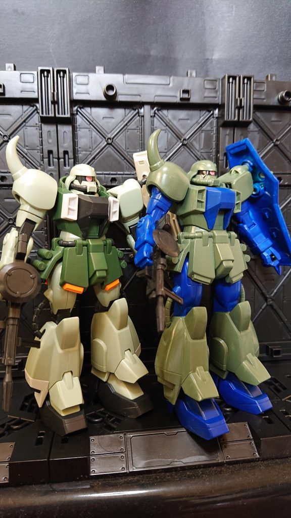 HGのザクウォーリアと比較