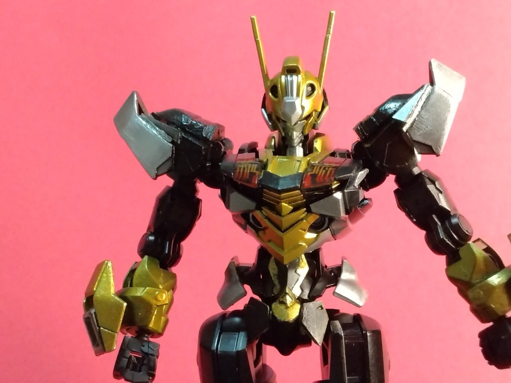 頭部アンテナの脱着で通常時ヘッドを再現