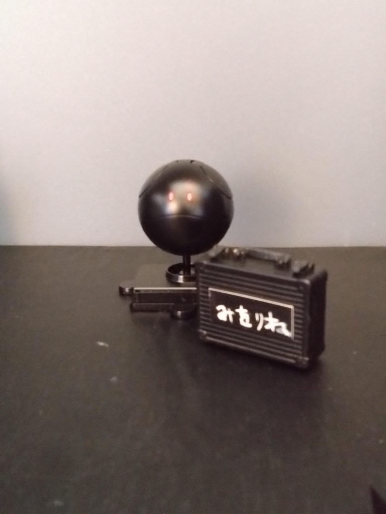 「思えばあれが最初だったわ。突然黒い玉の部屋にいたと思ったらスーツケースの中のコスプレ衣装で戦う事になるなんて…。」