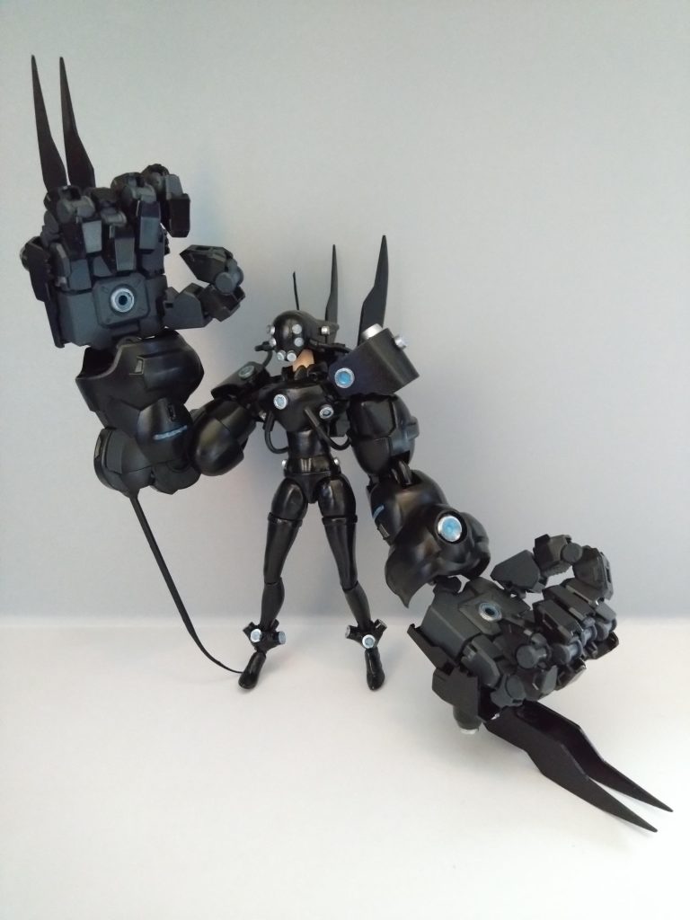 「クローも装備できるようになったわ。」