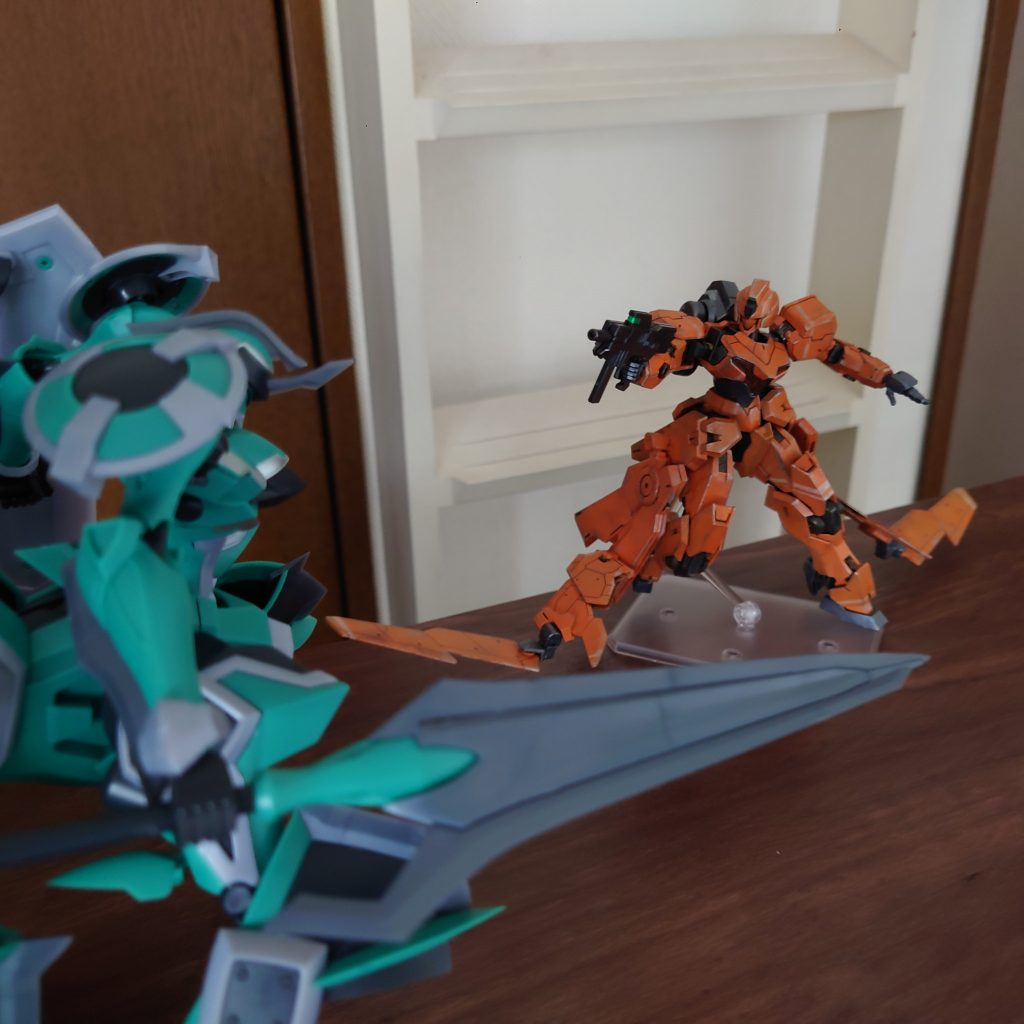 騎士系ロボット繋がりでモデロイドのツェンドルグと