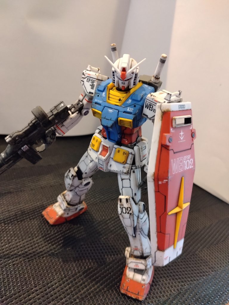 定番のアンテナシャープ化スジ彫りを多少