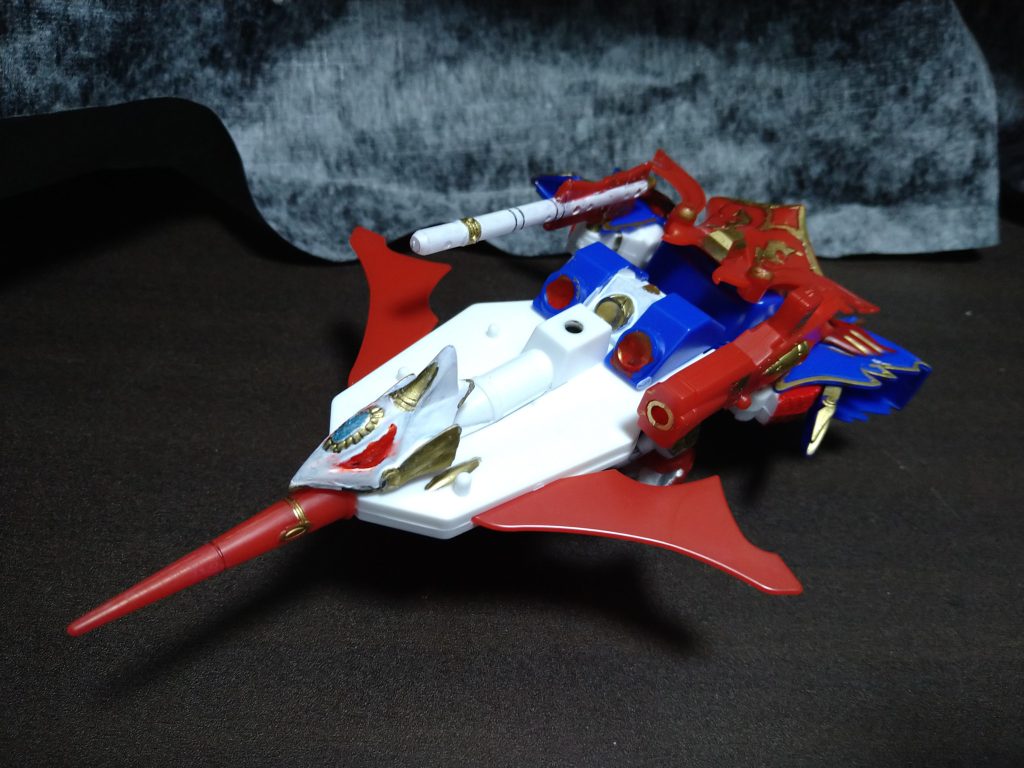 武器鳥（メカニバード）モードにも変形可能！しっかり背中も塗ったおかげでカッコいいぜ…