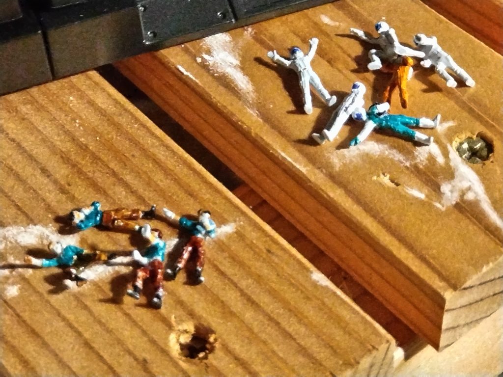 ビルダーズパーツ144/1整備兵を買いました。ガンダムマーカーで大雑把に塗ってからコピックで色分け。