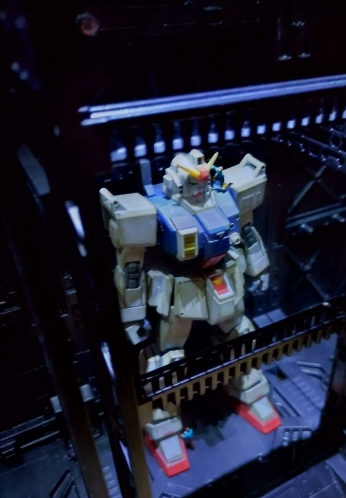 上から点灯　明日の朝に向けて整備中…みたいな