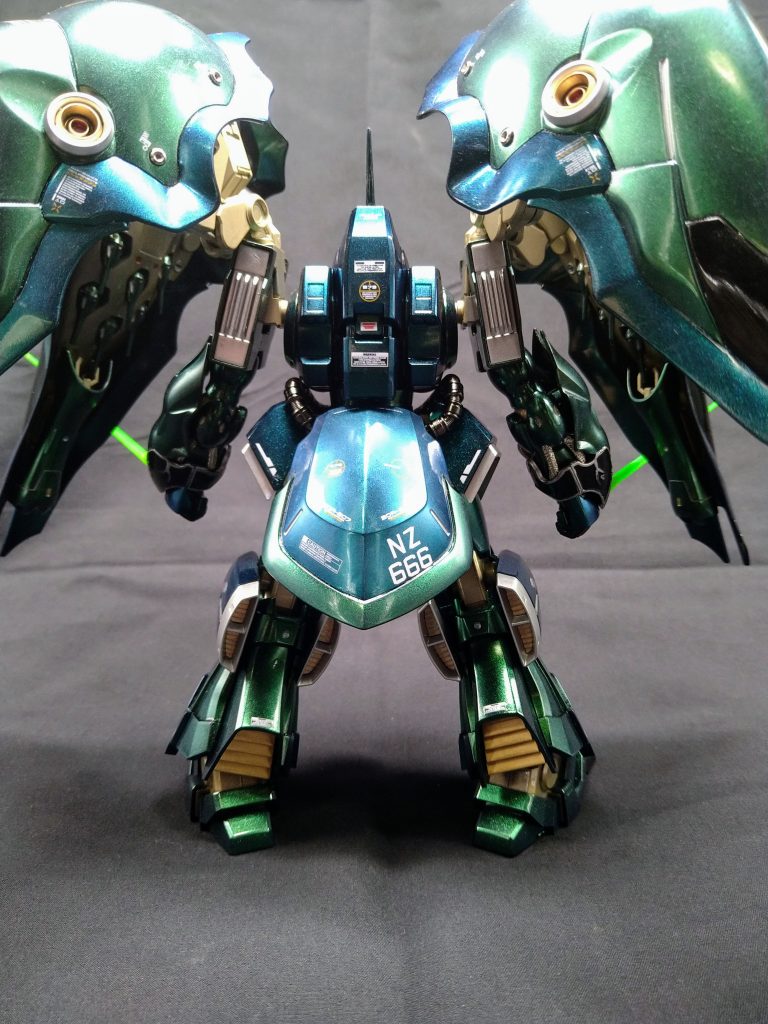 HGクシャトリヤ–3枚目/制作者：タチバナ