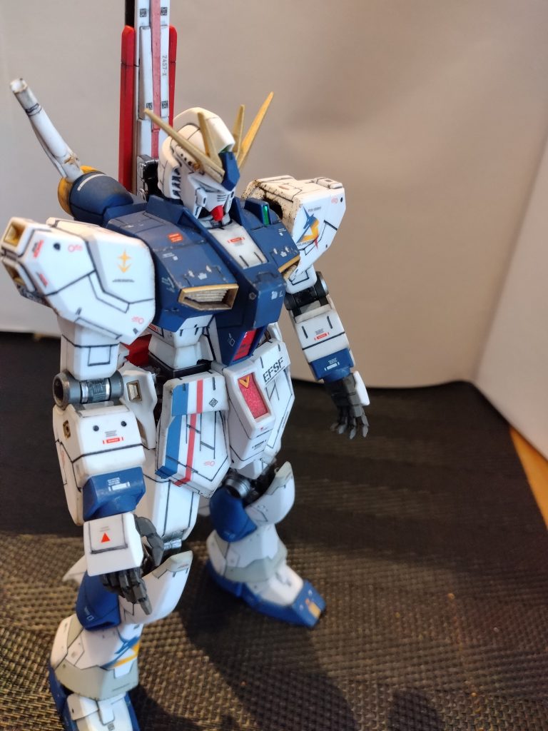 福岡ガンダムはカッコいいです✨EGは老眼に優しいキットです😃