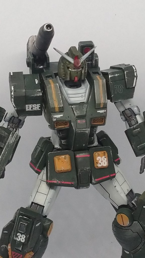 キャノン砲の砲撃ライフル同様大型化しています。