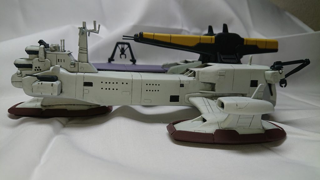 25年以上前の作品になりますが、若干の塗装の色褪せ具合がいい感じかも？ 