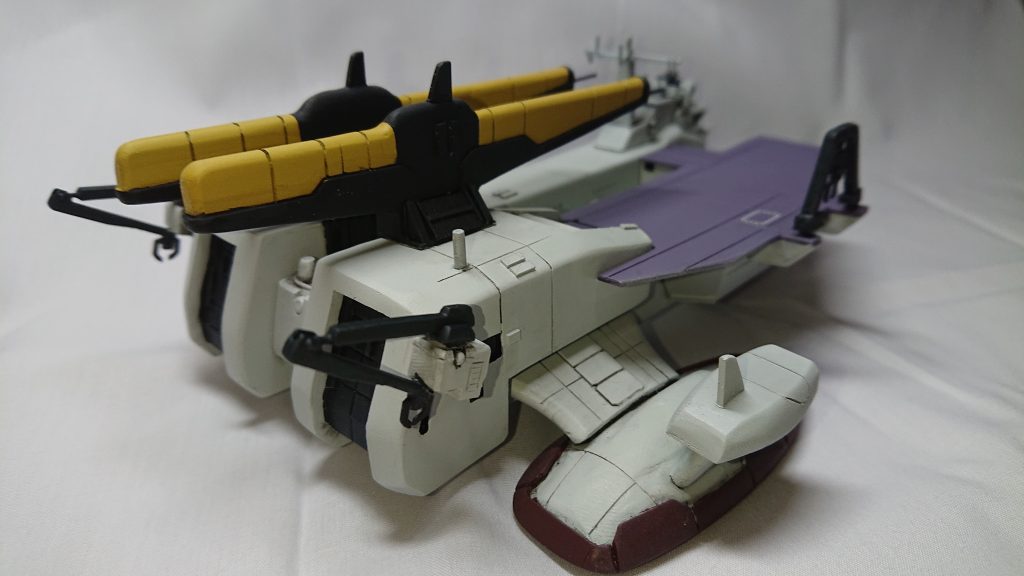 基本プラ板、ポリパテによるフルスクラッチです。1/700スケールで製作しましたので、一部市販の艦船キットのパーツを流用しました。