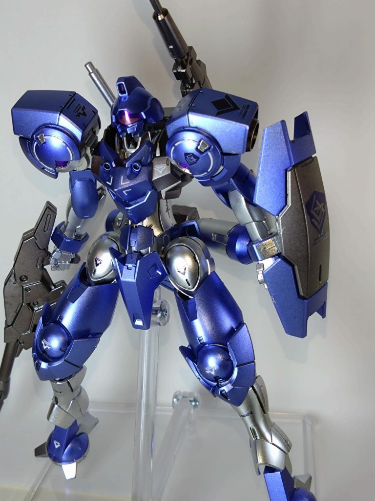 艶消しする前に1枚撮ってたのでオマケ。光沢の方が涼し気だったかも…………艶消しの失敗リカバリーする方法あったらご教授お願い致します。最後まで見て下さってありがとうございました!閲覧数伸びるだけでも励みになります!