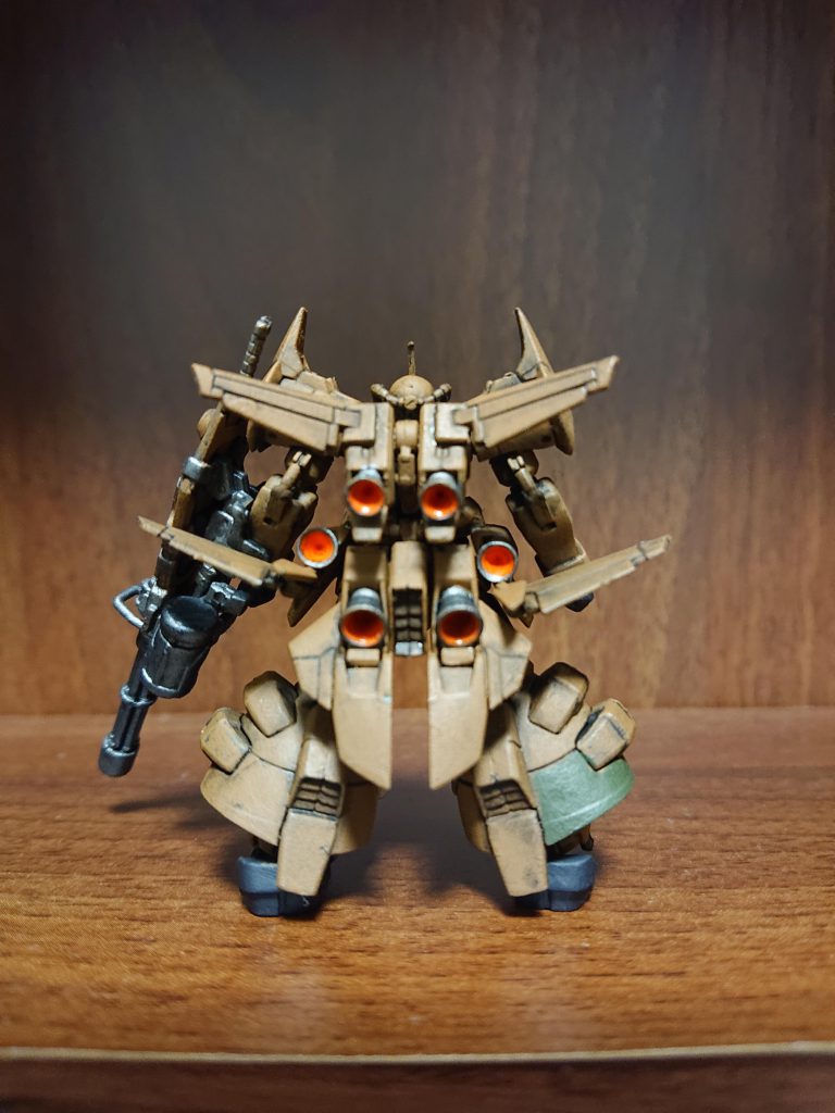 絶対に飛べなさそうなデザインが良き。