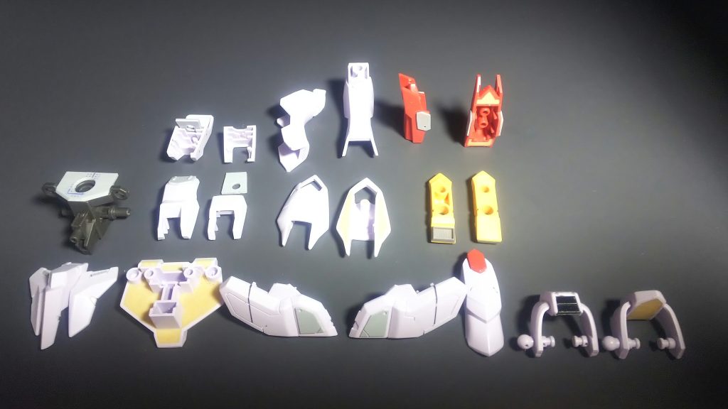 太もものパーツにプラ板噛ませて1～2mm骨延長