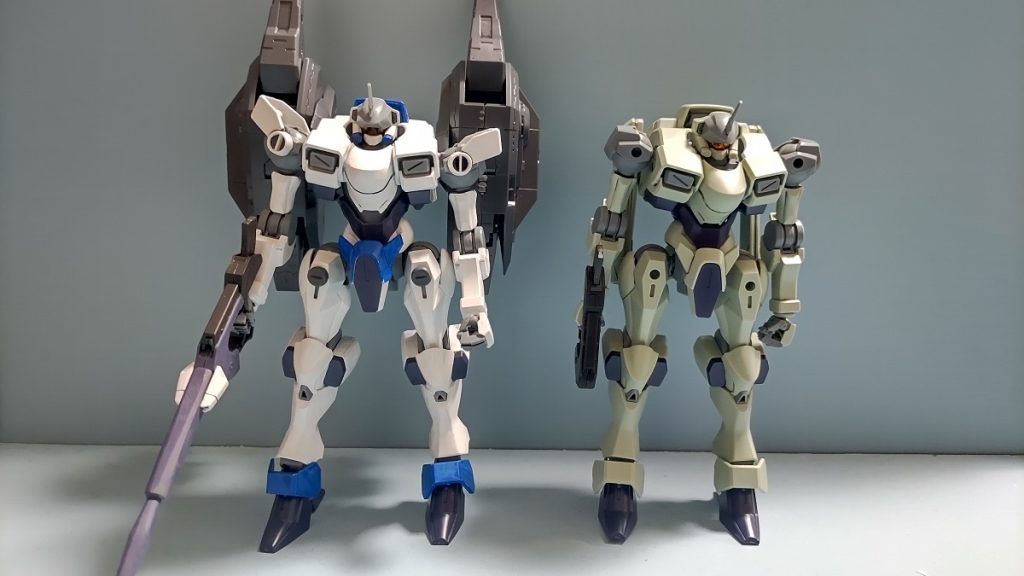 ベースのザウォートと比較、こう見ると通常機は貧相に見える？