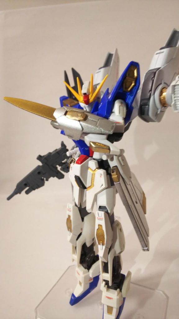 ビームソード。アームド・ゼロから発せられるビームを刃に形成させることで発生するビームソード。5m以内であれば長さも自在に変えられる。ビームサーベルと組み合わせて使うことで近距離戦では凄まじい戦闘能力を発揮する。