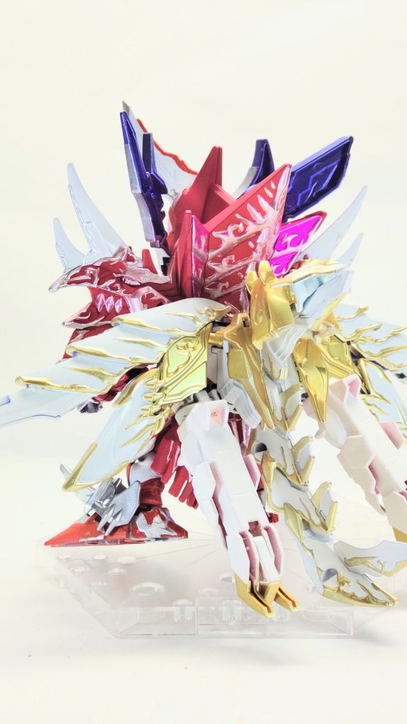 全体のカラーを原典機のインフィニットジャスティス（以下、インジャ）準拠にしています。