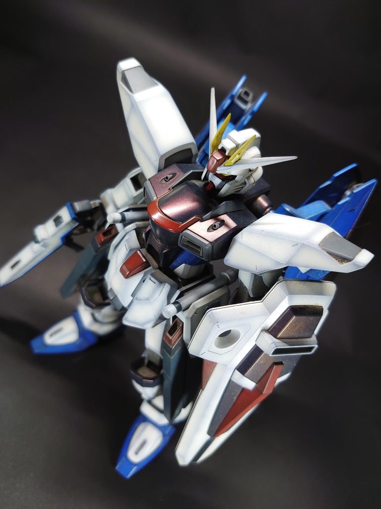 マジョーラカラーを半艶で半艶だから色の変化も鈍くなります😁パープル−ゴールドです。