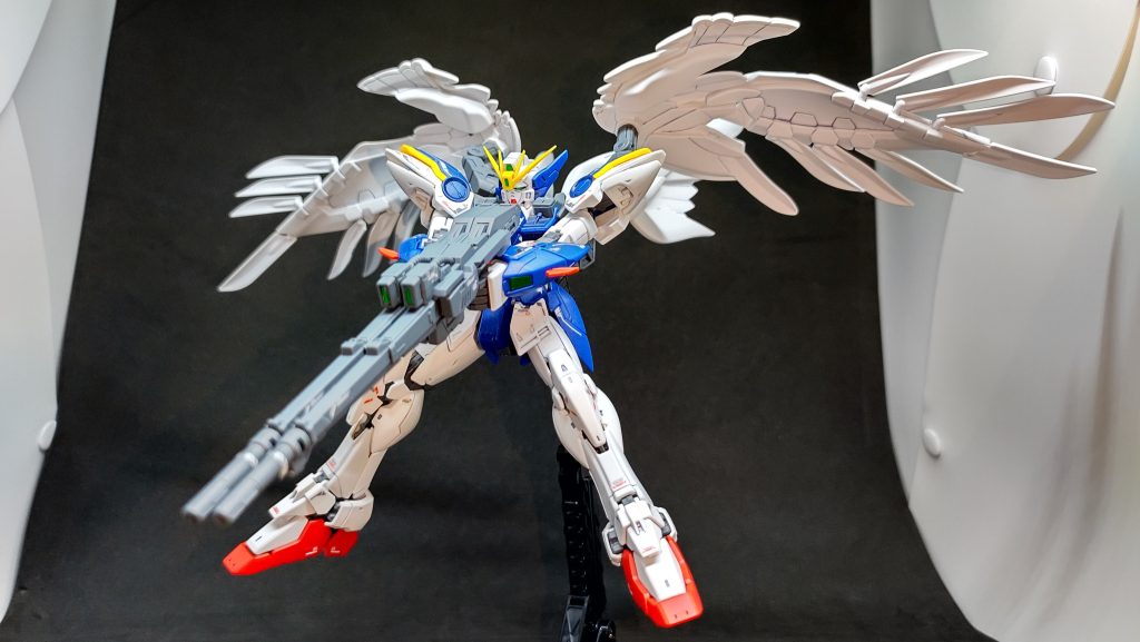 EWのウイングゼロと言えばこれ、シェルター狙撃シーン。