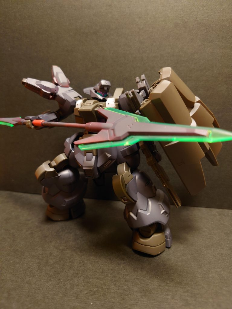 元々高い性能を持っていたディランザに、凡人でも使用できるスウォーム兵器を搭載したことにより、兵器として非常に高い完成度を得るに至りました。