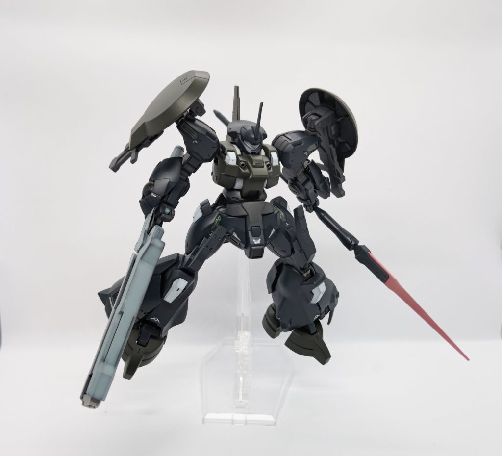 フル装備。ビームバズーカとビームランサー。