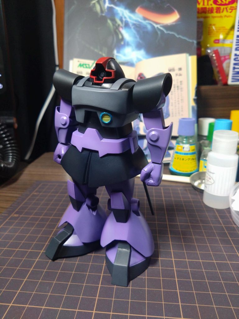 陰影を意識してグラデーションをかけました。