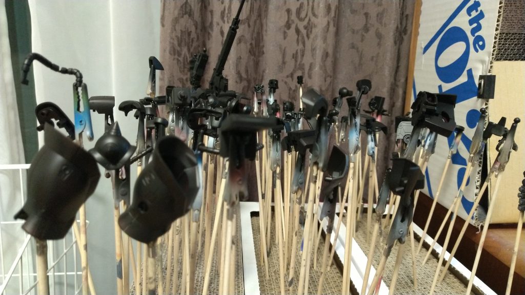 サーフェーサーエボブラックで全部真っ黒に❗️