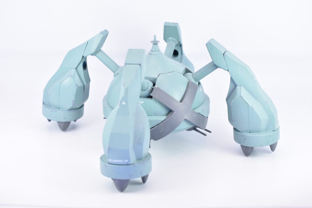 背面。こちら側からメガ粒子砲を発射されたらしい（どうやって？