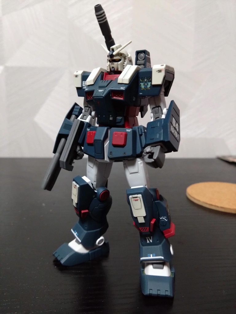 デカールはサンダーボルトの物も使用しました。