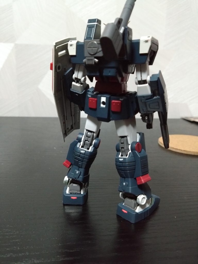 フルアーマーガンダム–5枚目/制作者：中村シュウスイ