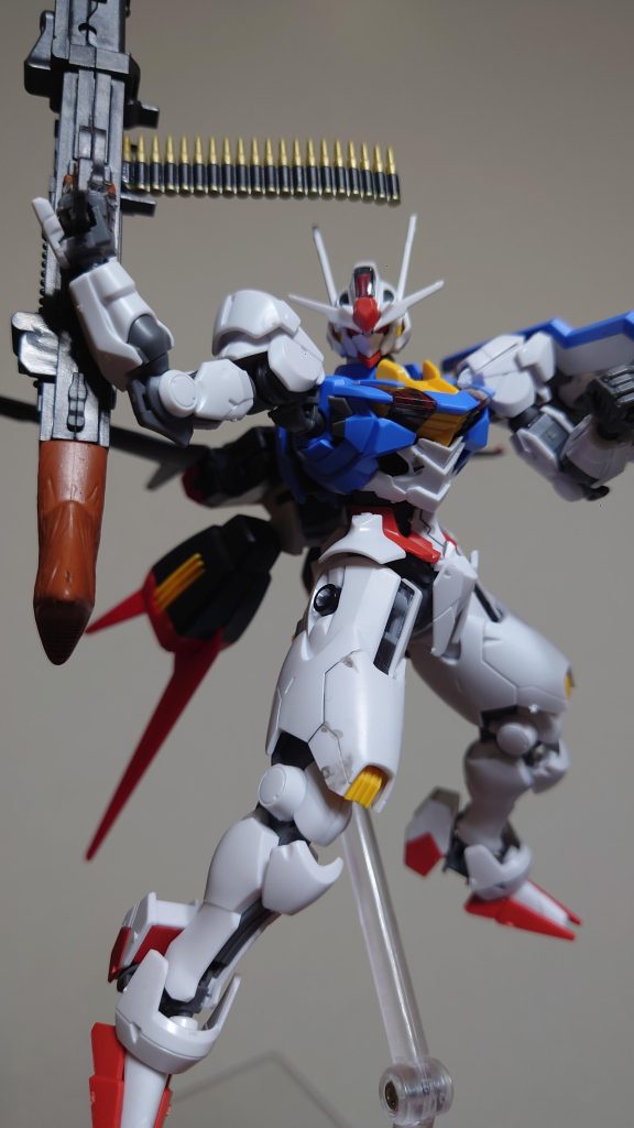 思いのほかガチャガチャで出たmg４２少し加工しただけでガンプラに装備できて驚きです