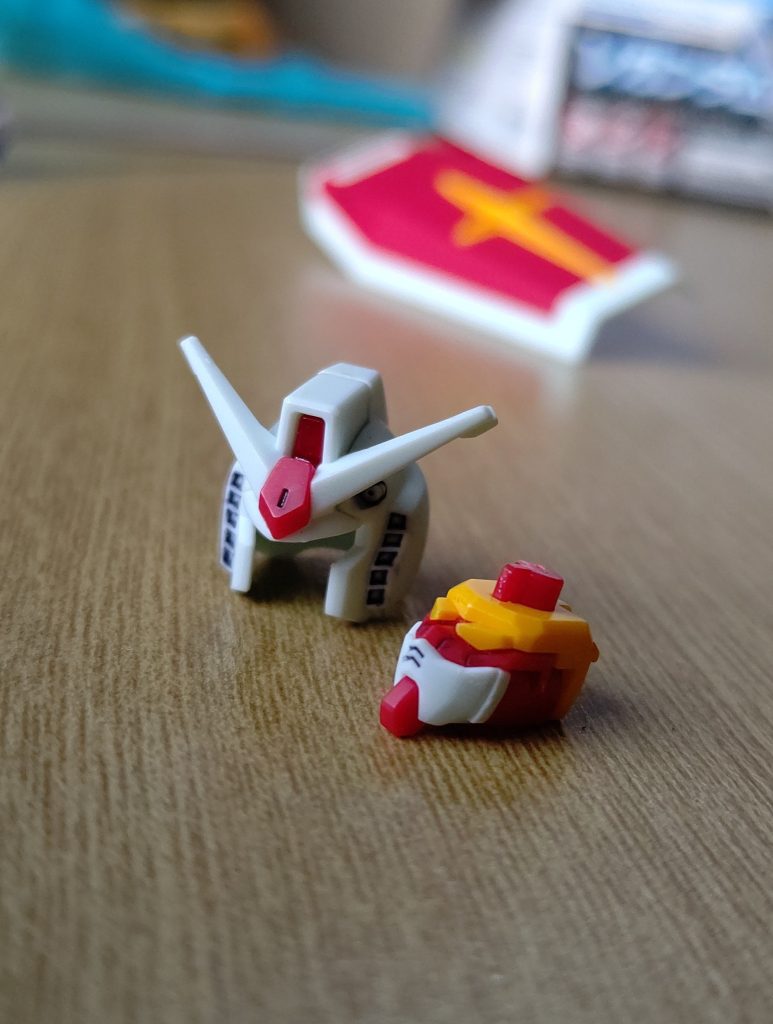 全塗装はやった事がないので、とりあえず墨入れをしました。子どもの頃は墨入れをやった事がありませんでした。というか墨入れが何か知りませんでした。