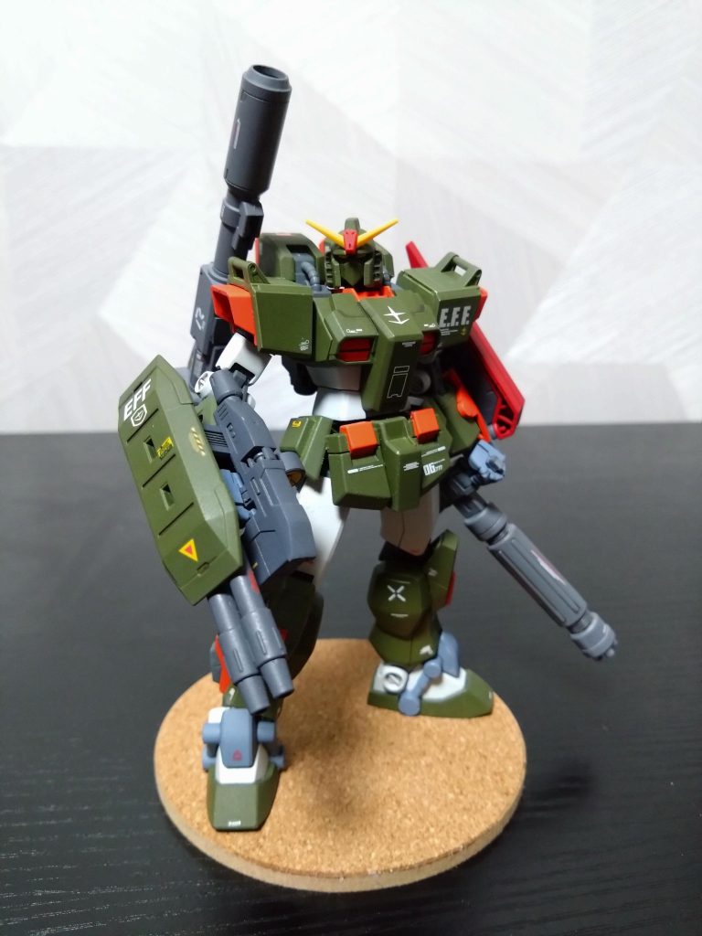 見た目硬そうでしょ?